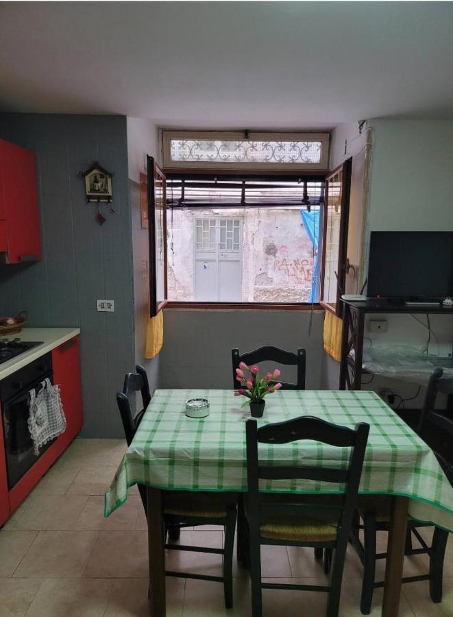 La Casa E Pulcinella Apartment Наполи Екстериор снимка